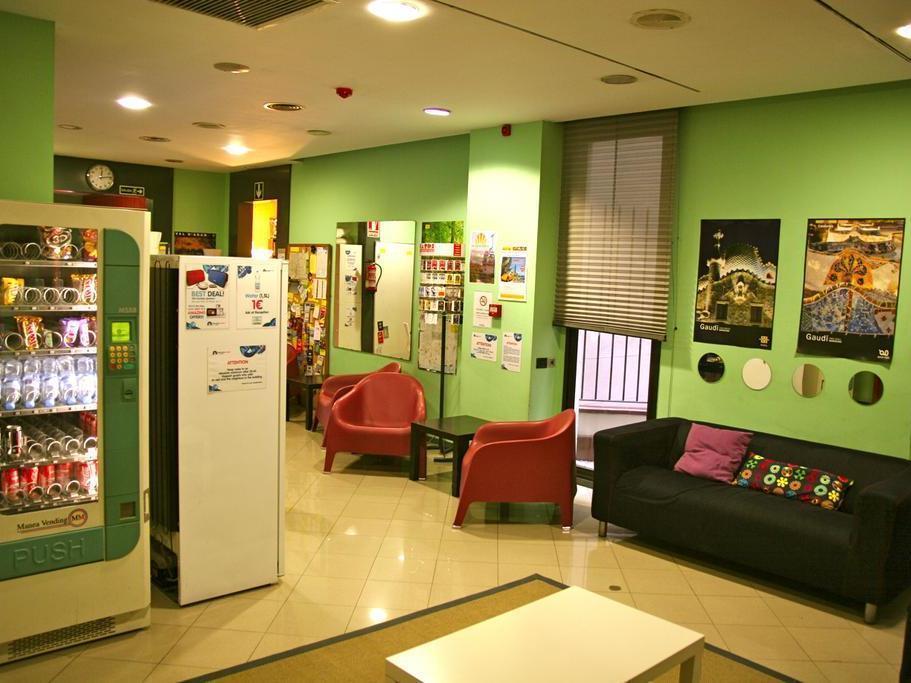 Alternative Creative Youth Hostel Barcelona Bagian luar foto