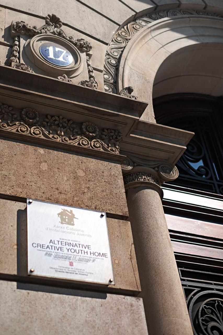 Alternative Creative Youth Hostel Barcelona Bagian luar foto
