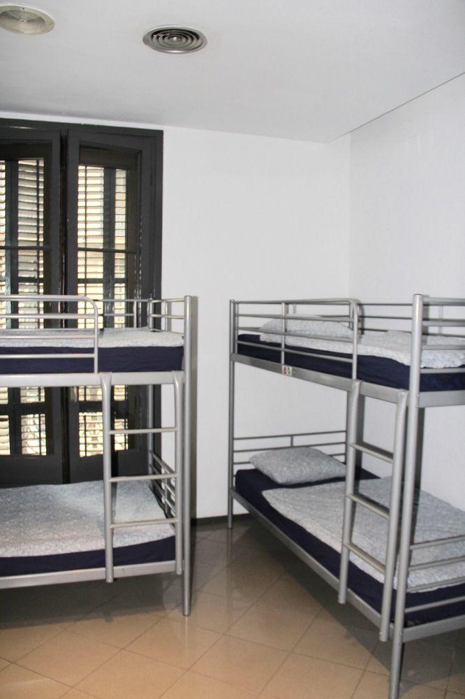 Alternative Creative Youth Hostel Barcelona Bagian luar foto
